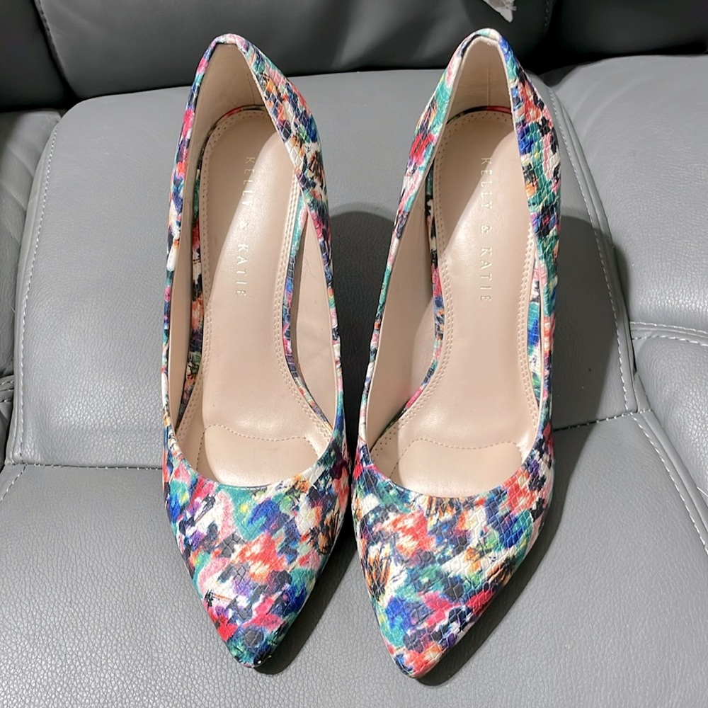 Kelly & Katie, like new heels